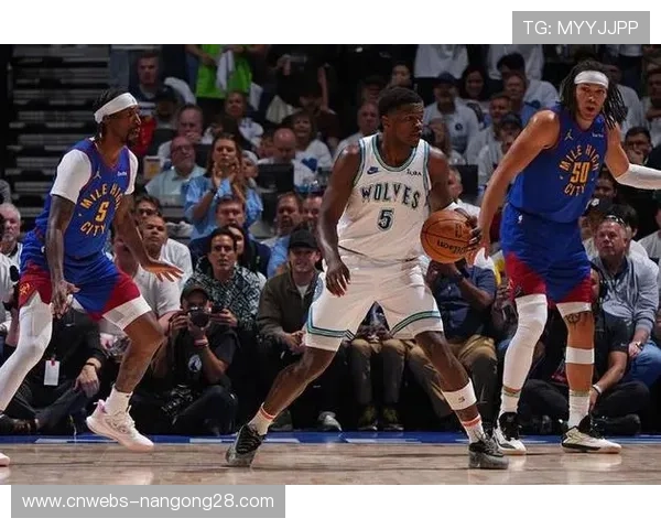 邓恩冲突推搡东契奇遭驱逐，湖人快船德比火药味浓